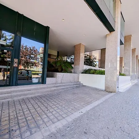 Downtown 80 Meters To Metro And Free Parking Apartment *