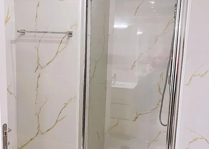 Apartment Downtown 80 Meters To Metro And Free Parking Porto